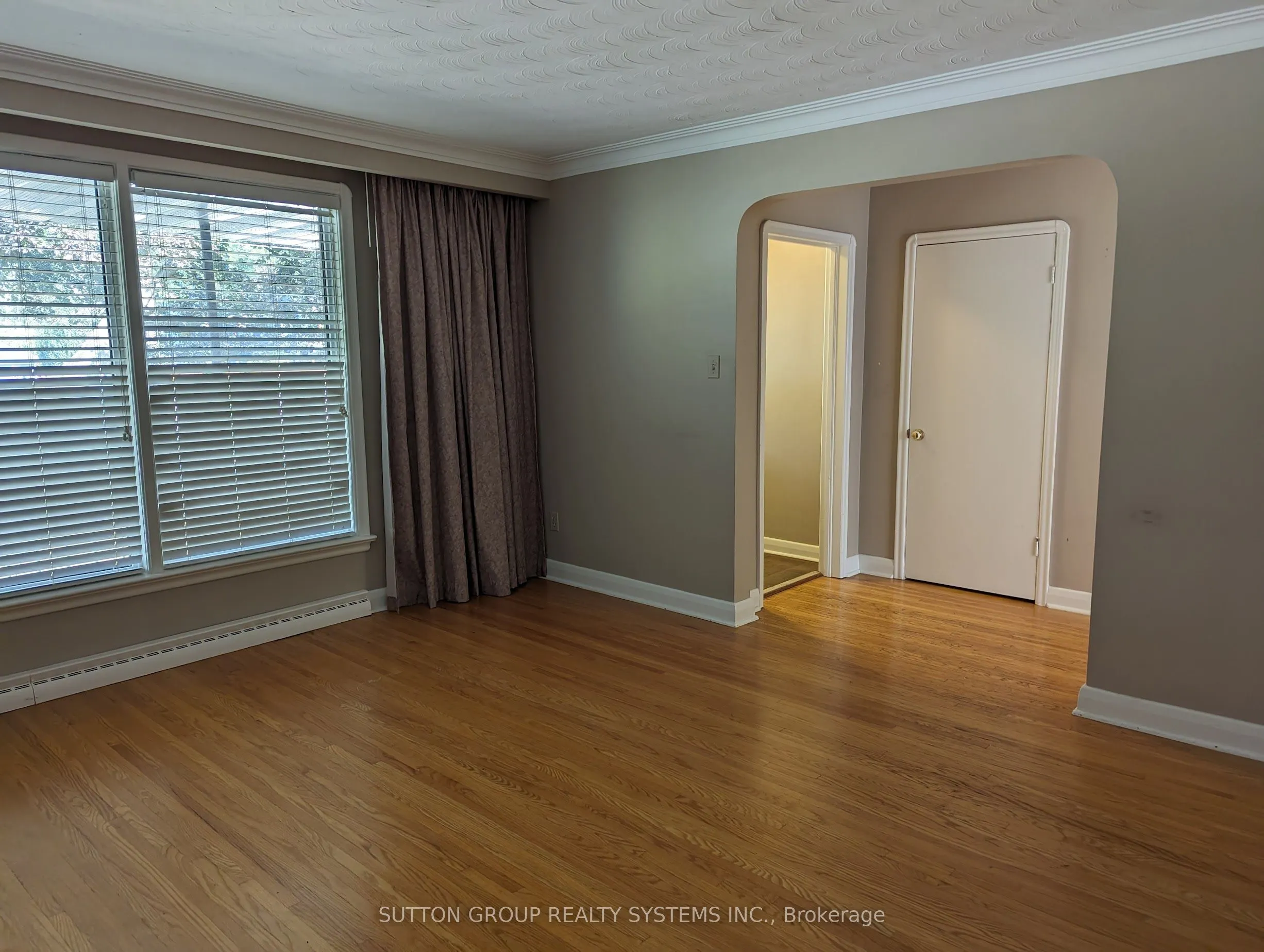 1292 Twin Oaks Dell