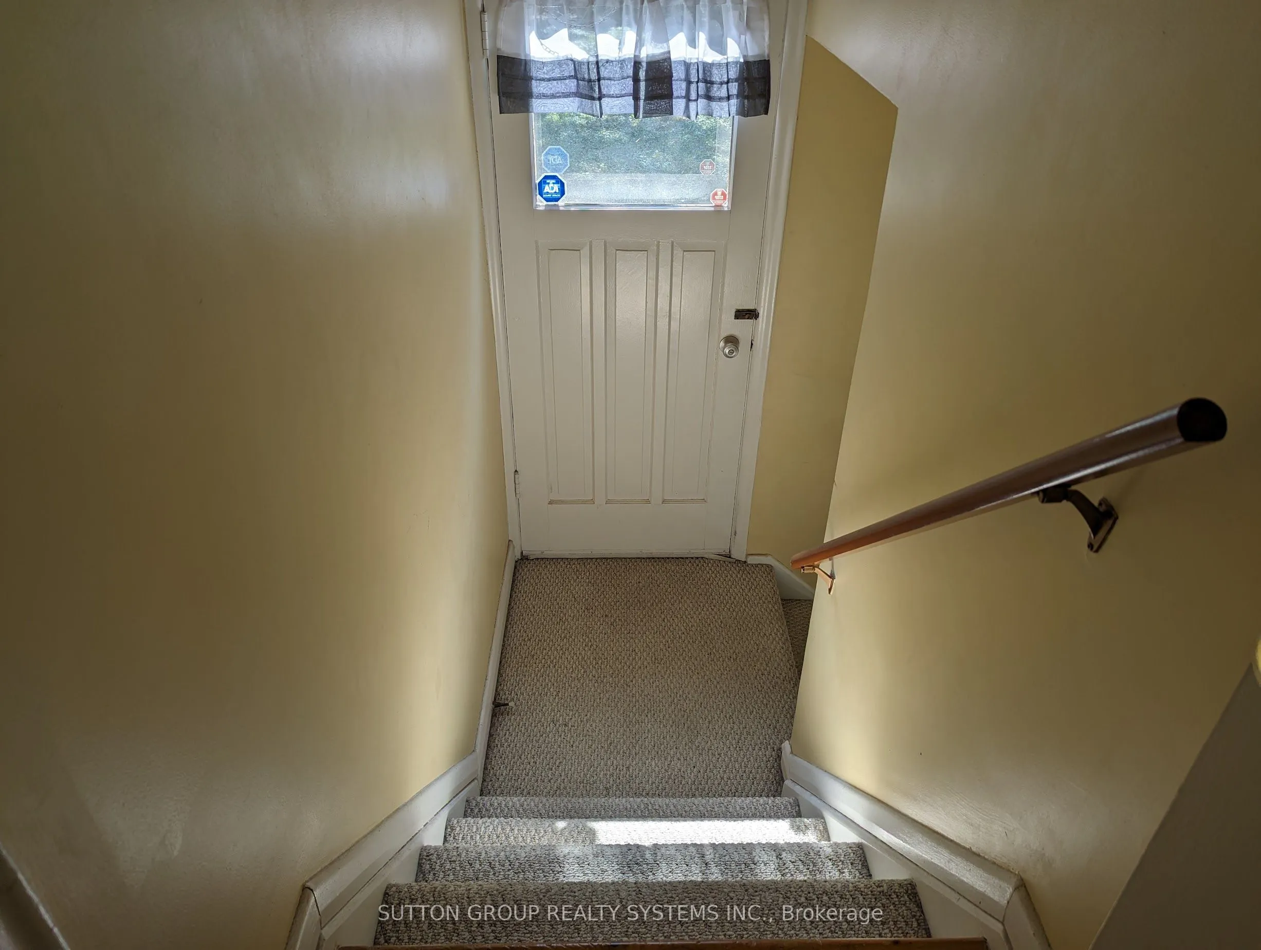 1292 Twin Oaks Dell