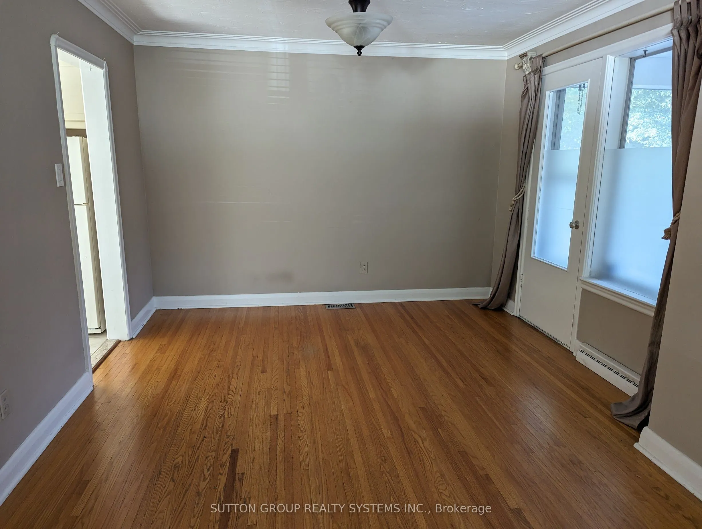 1292 Twin Oaks Dell