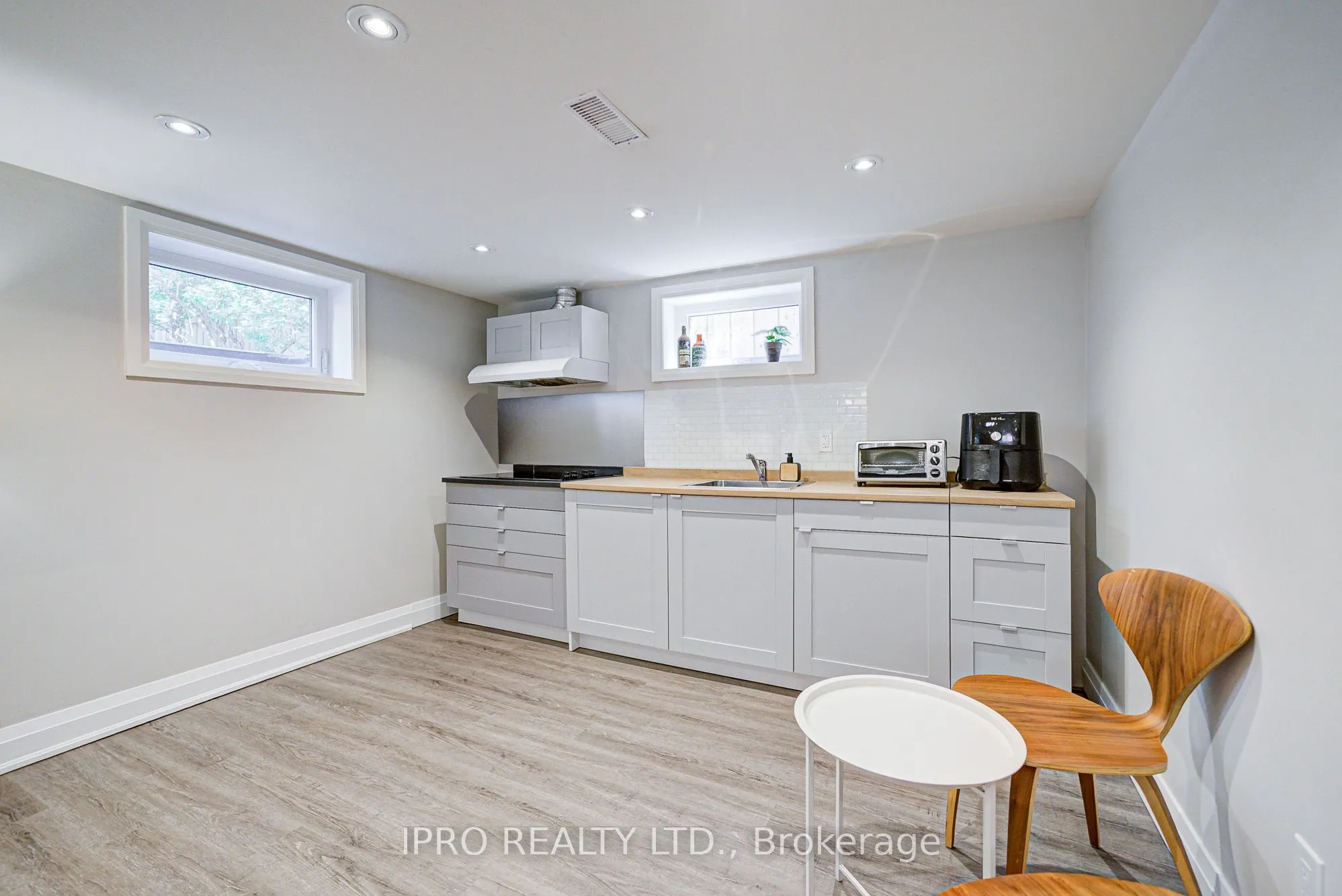 6 Cardigan Road