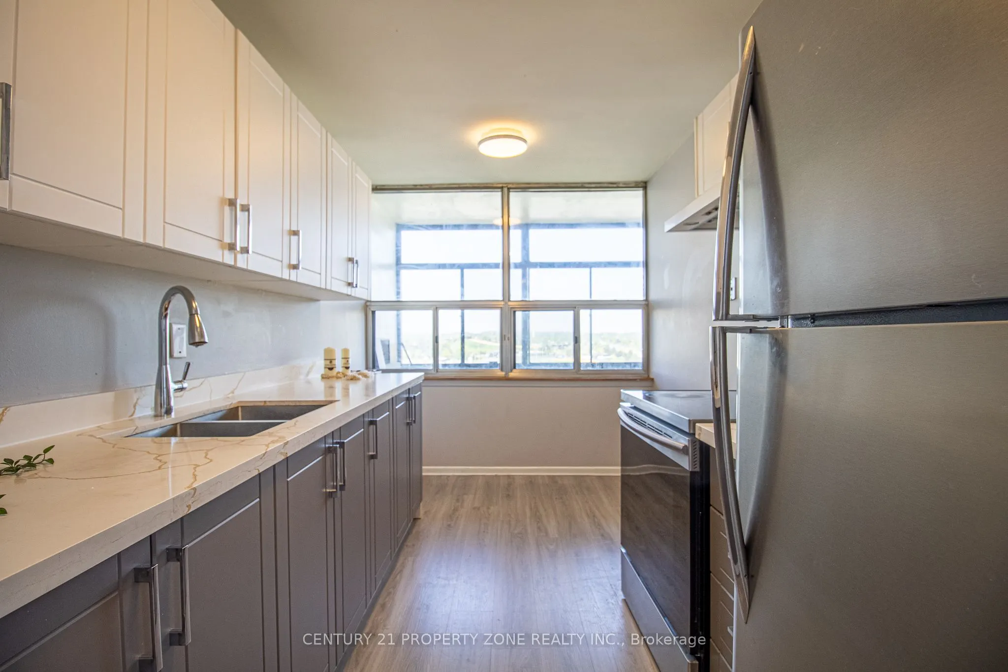 25 Kensington Road, #1612