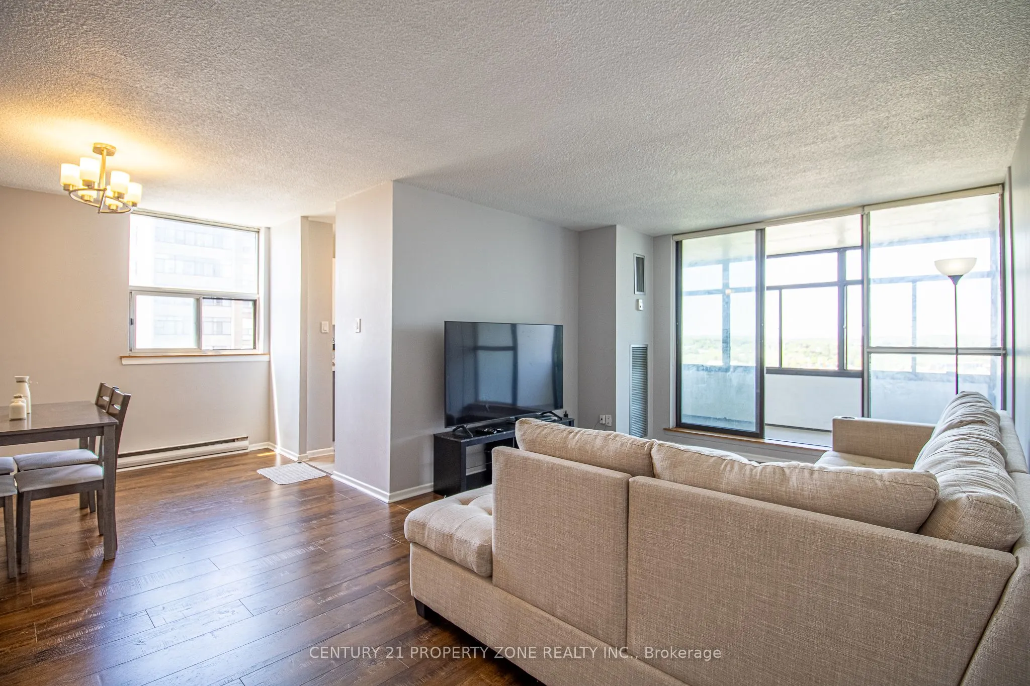 25 Kensington Road, #1612