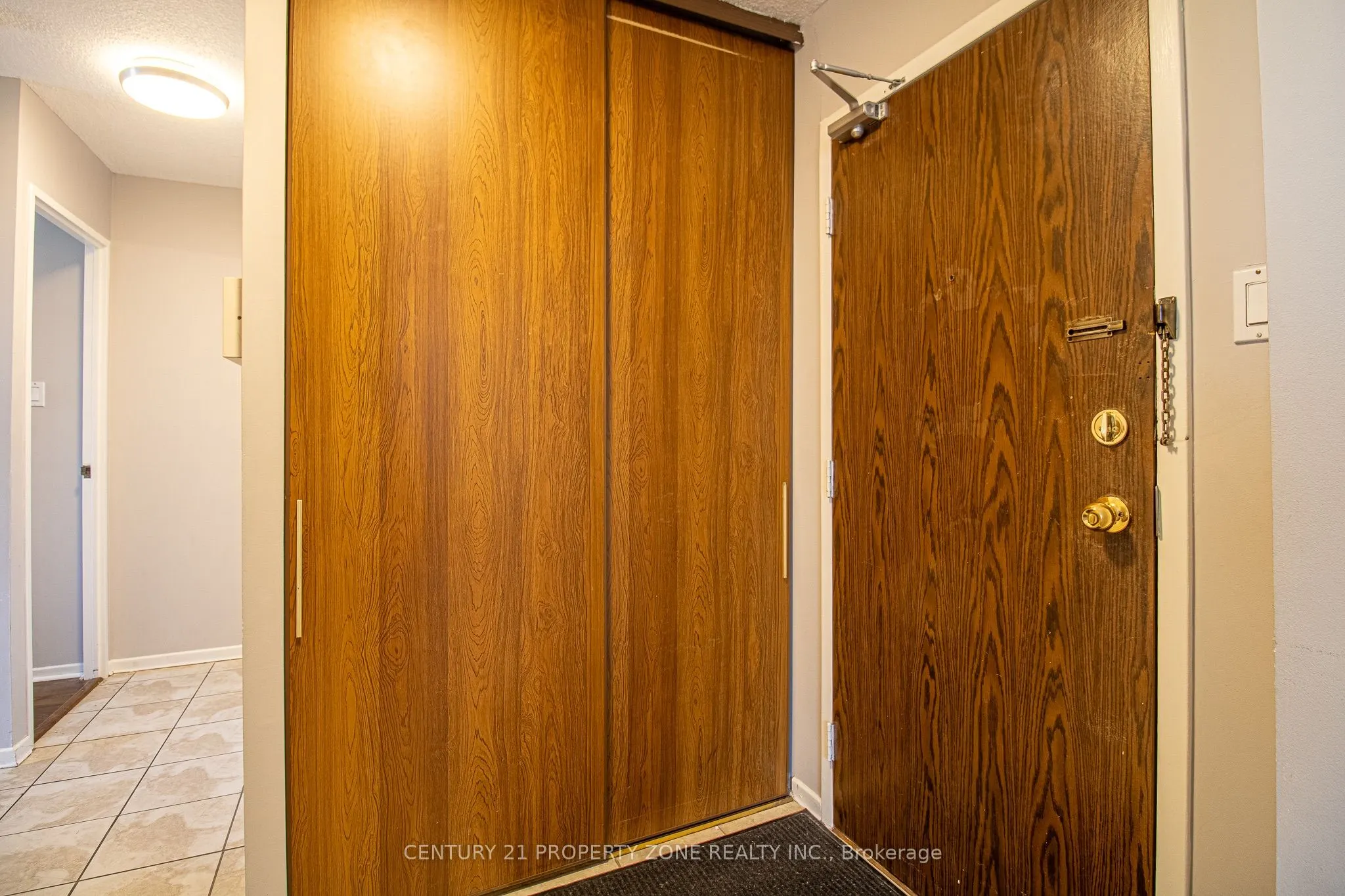 25 Kensington Road, #1612