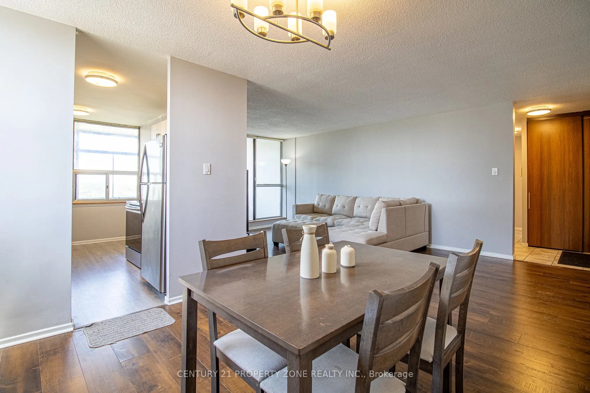 25 Kensington Road, #1612