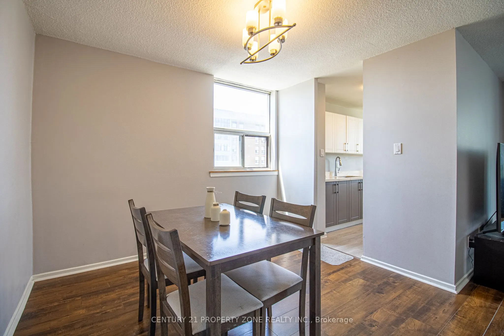 25 Kensington Road, #1612