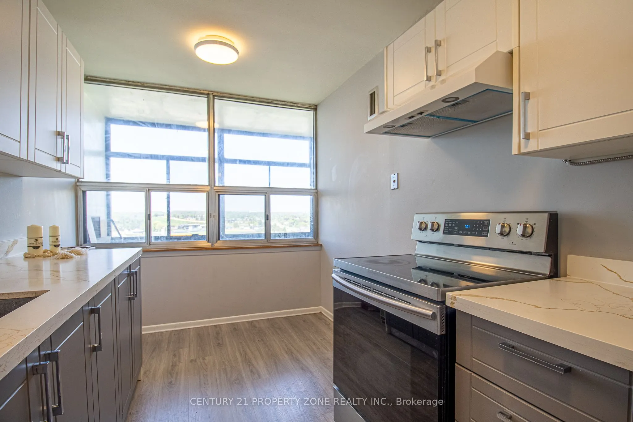 25 Kensington Road, #1612