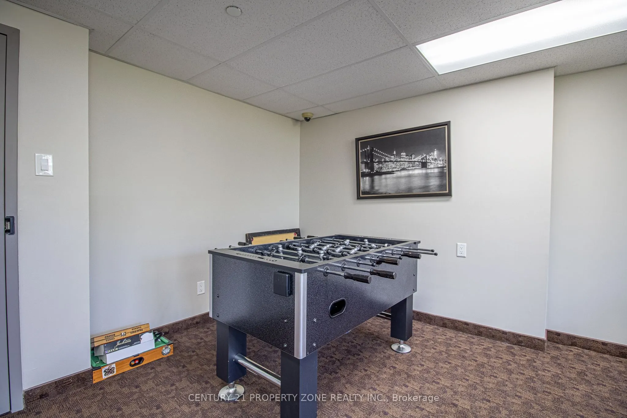 25 Kensington Road, #1612