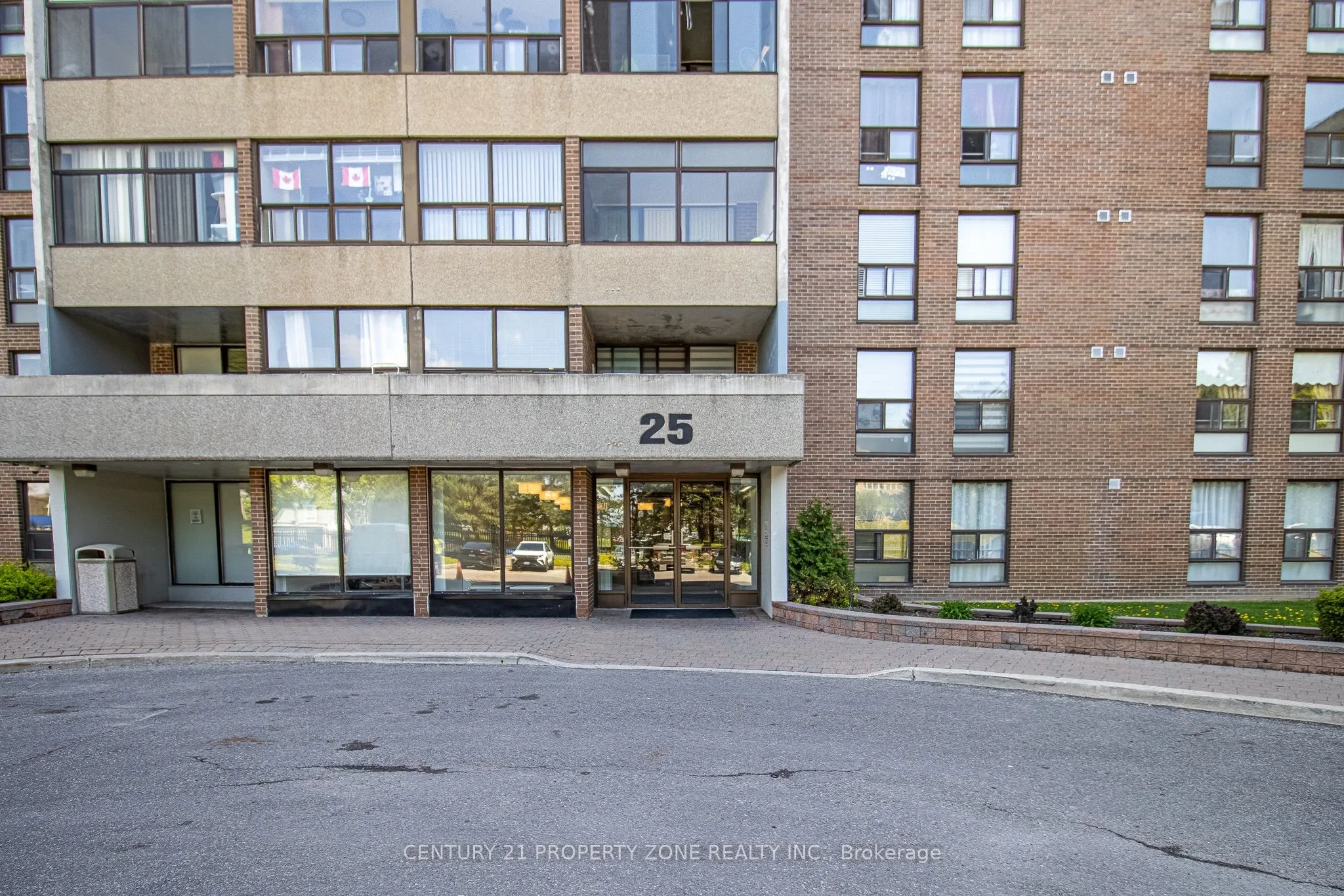 25 Kensington Road, #1612