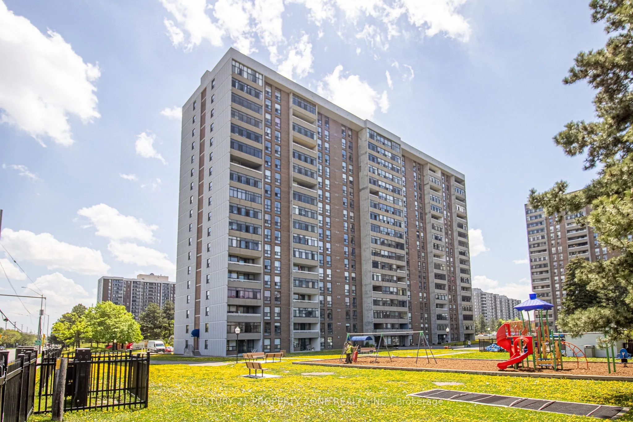 25 Kensington Road, #1612