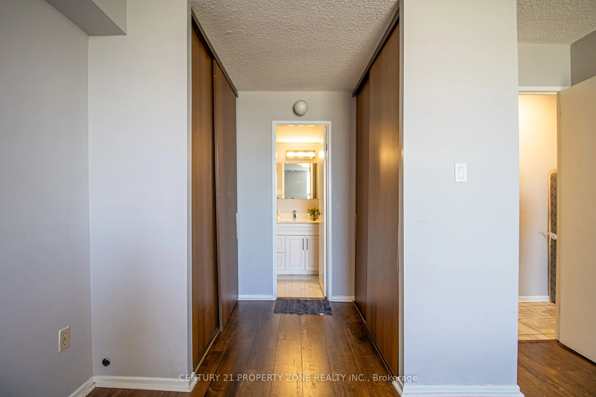 25 Kensington Road, #1612