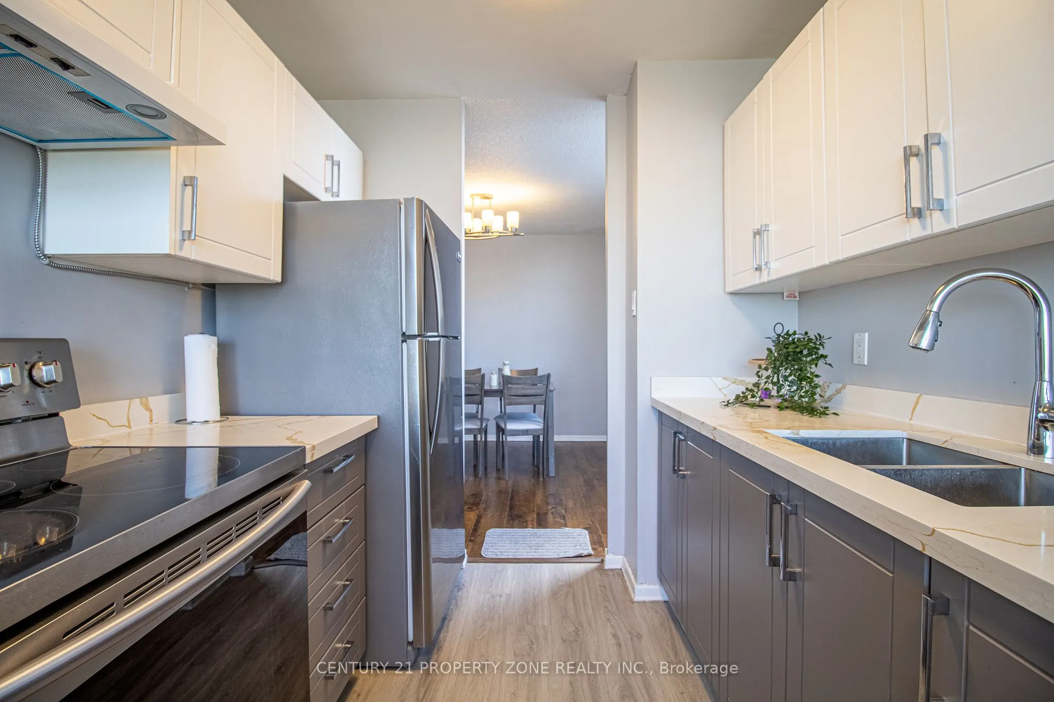 25 Kensington Road, #1612