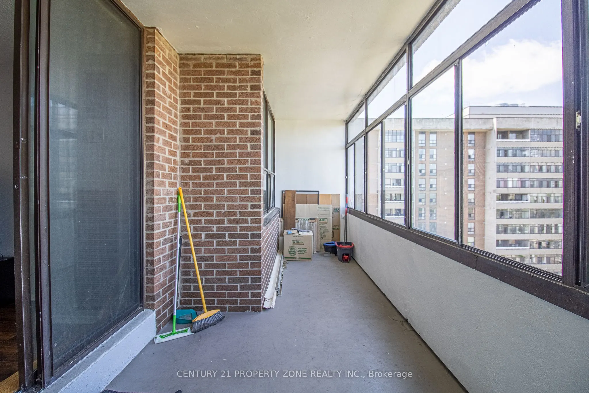 25 Kensington Road, #1612