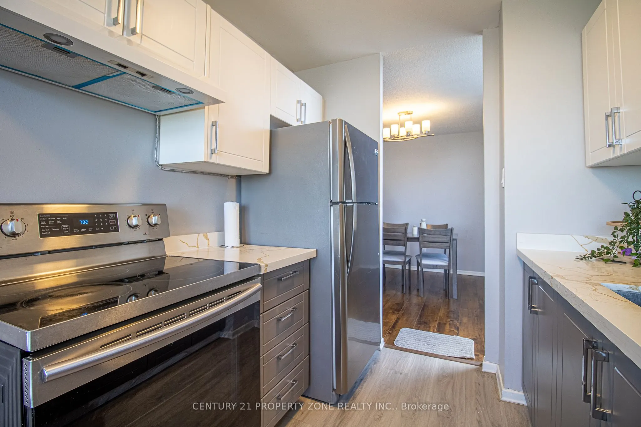 25 Kensington Road, #1612