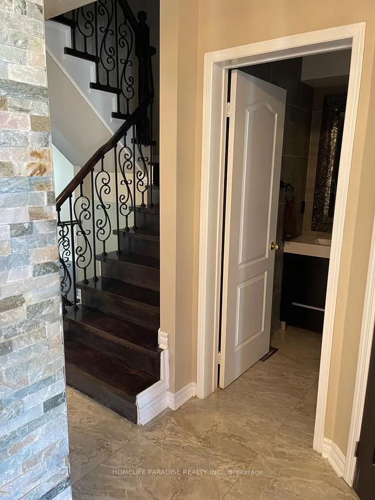3586 Indigo Crescent
