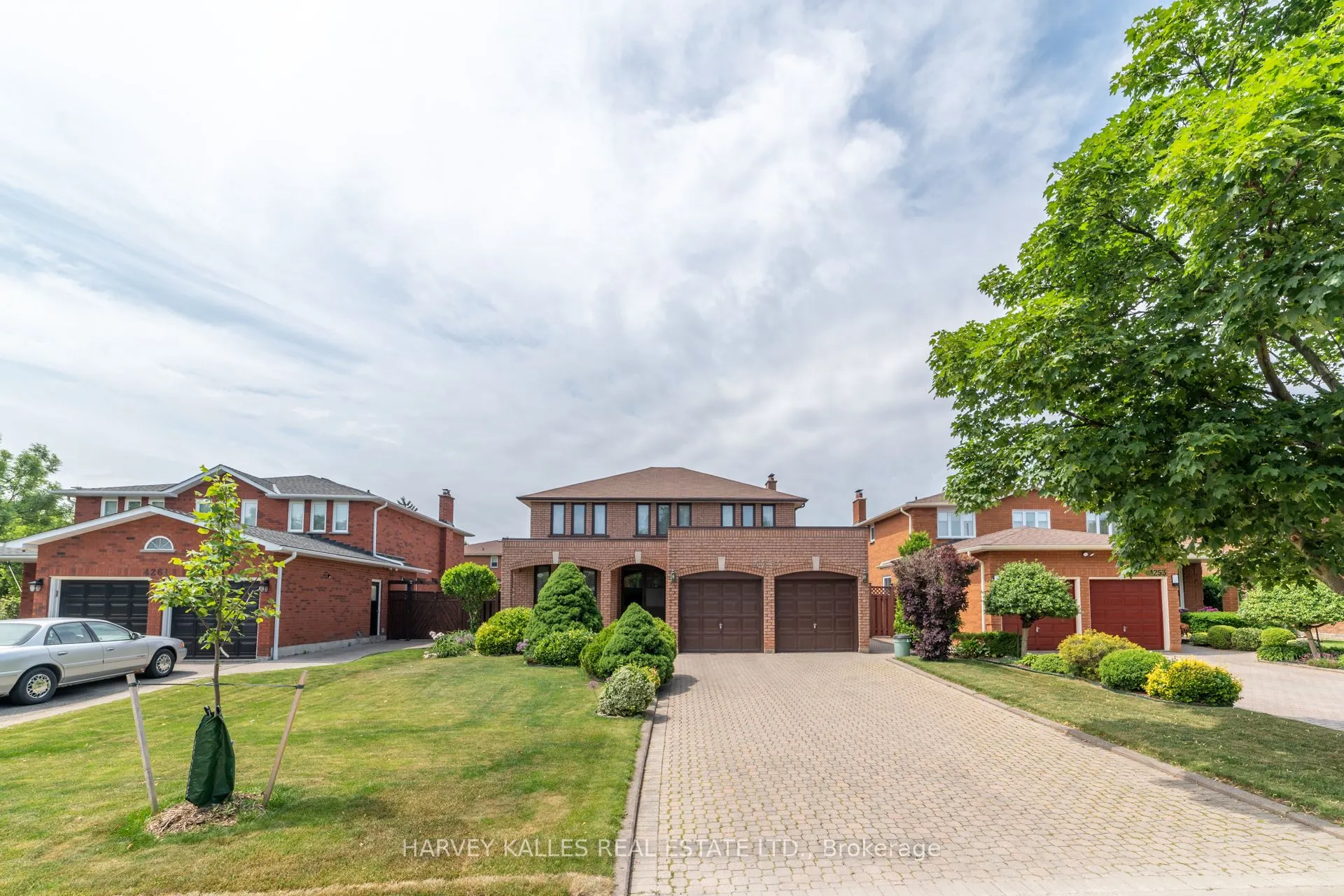 4257 Starlight Crescent