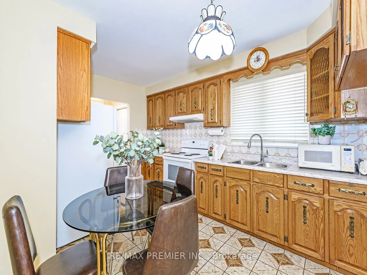 7 Lantos Court