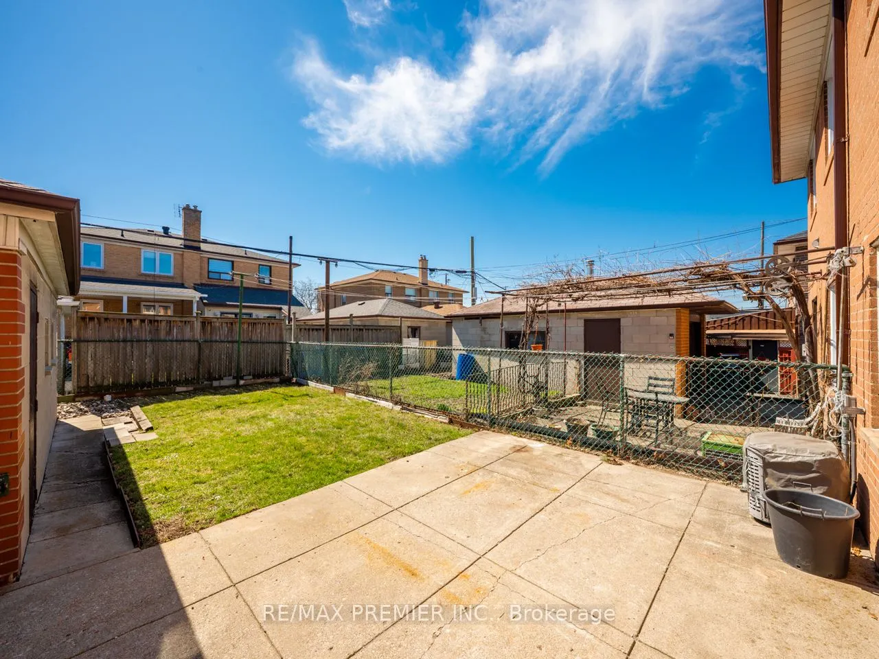 7 Lantos Court