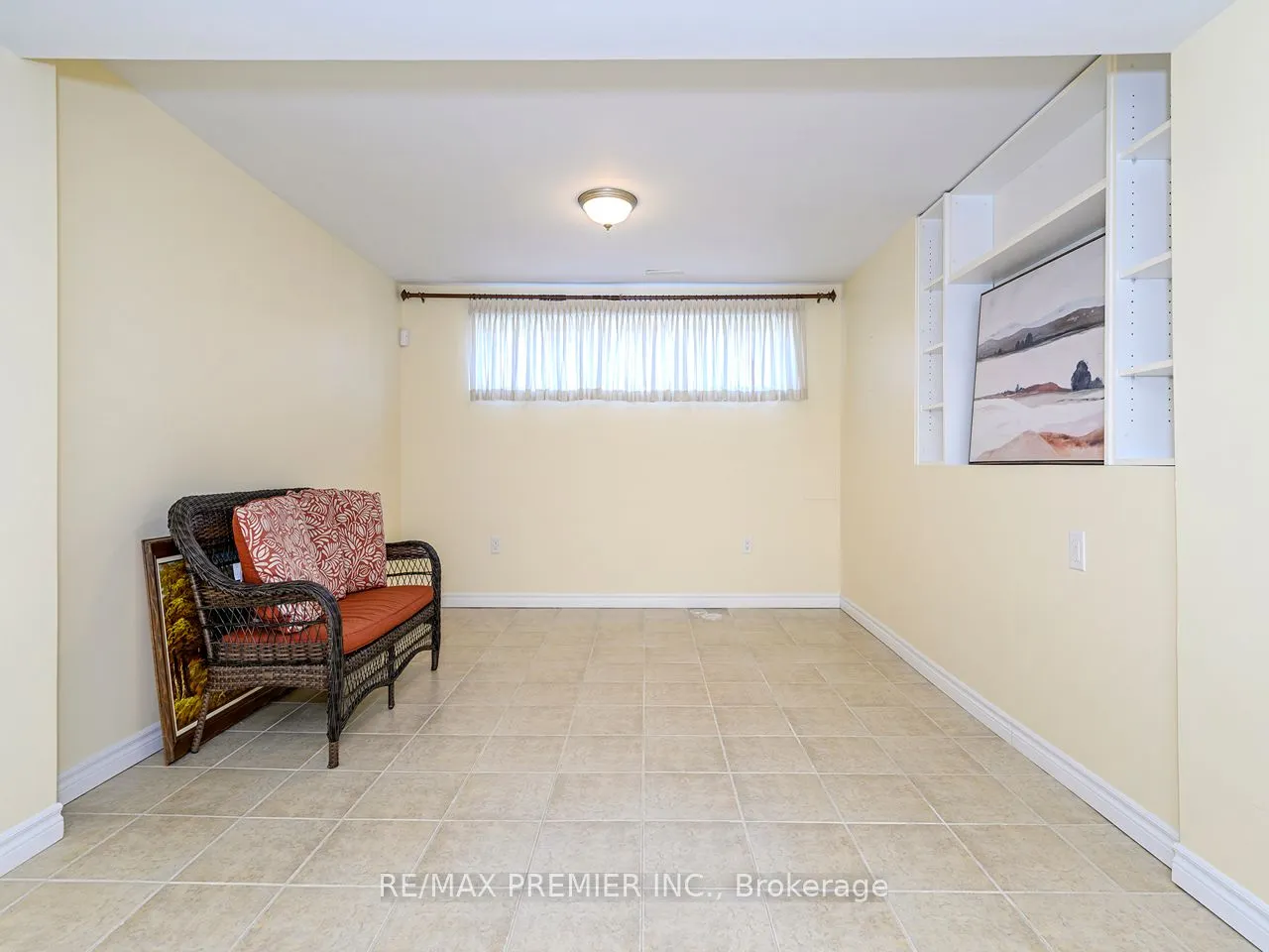 7 Lantos Court