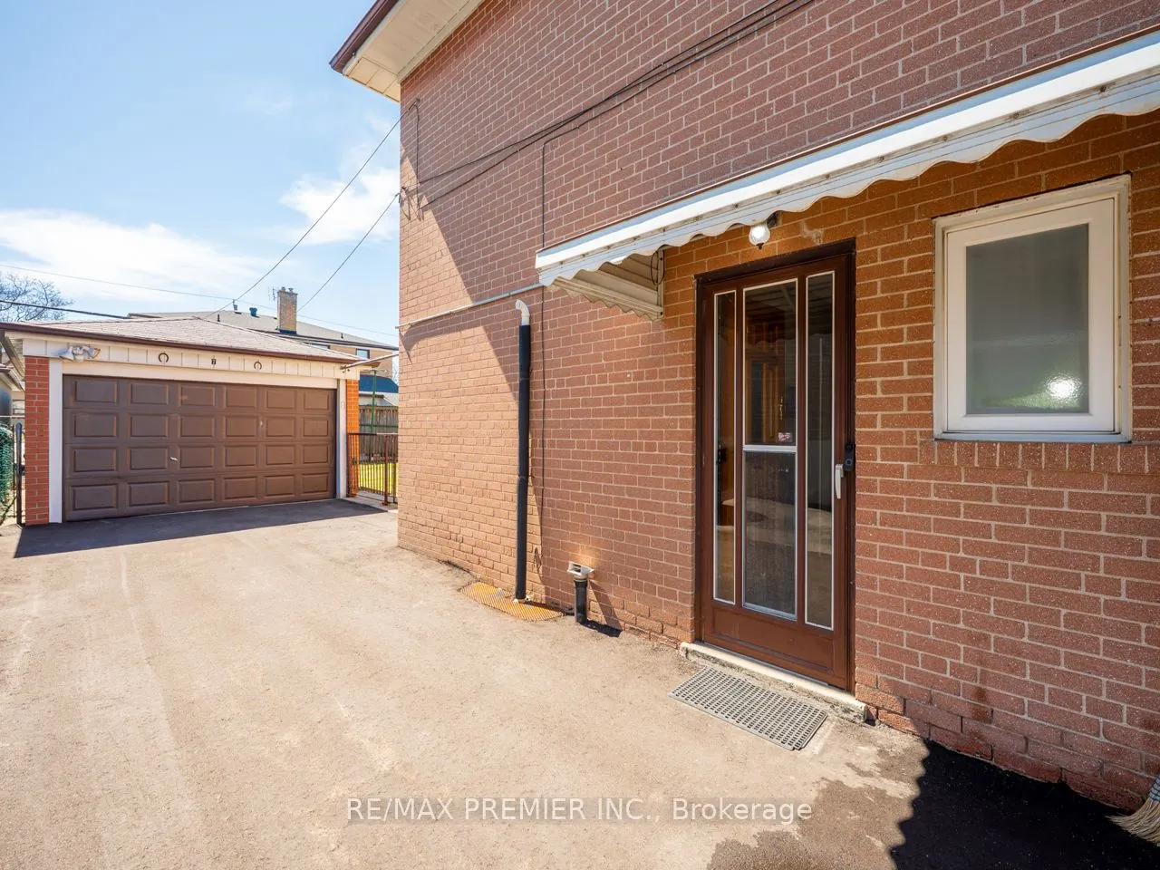 7 Lantos Court