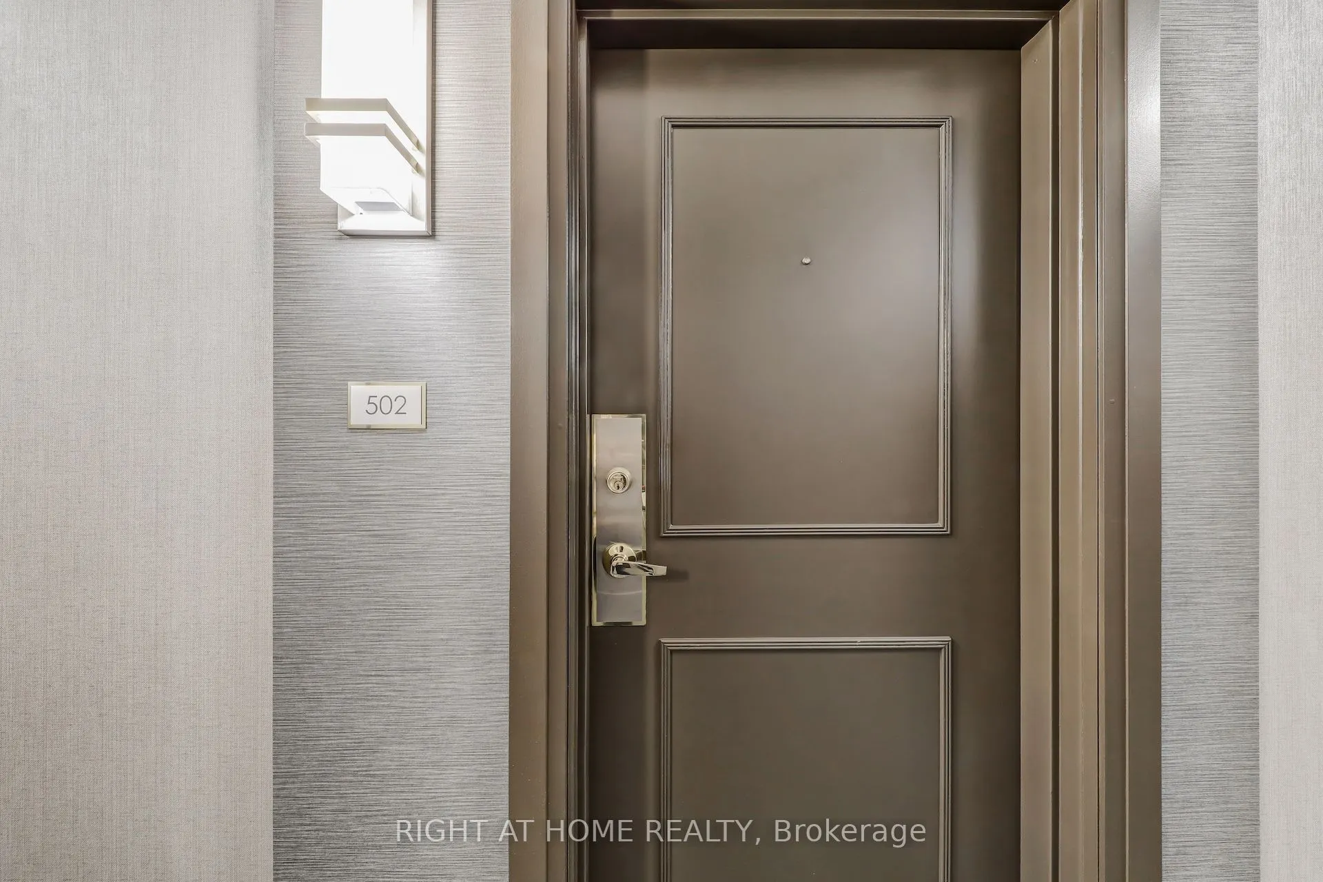 1140 Parkwest Place, #502