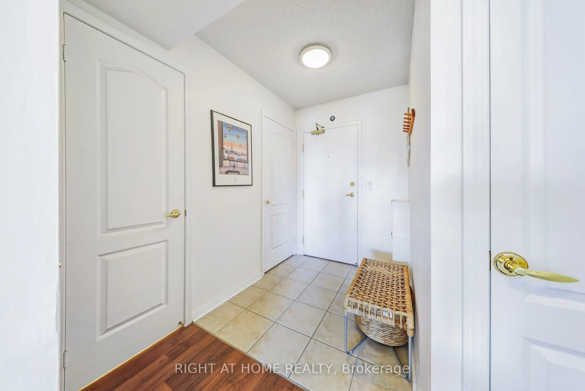 1140 Parkwest Place, #502