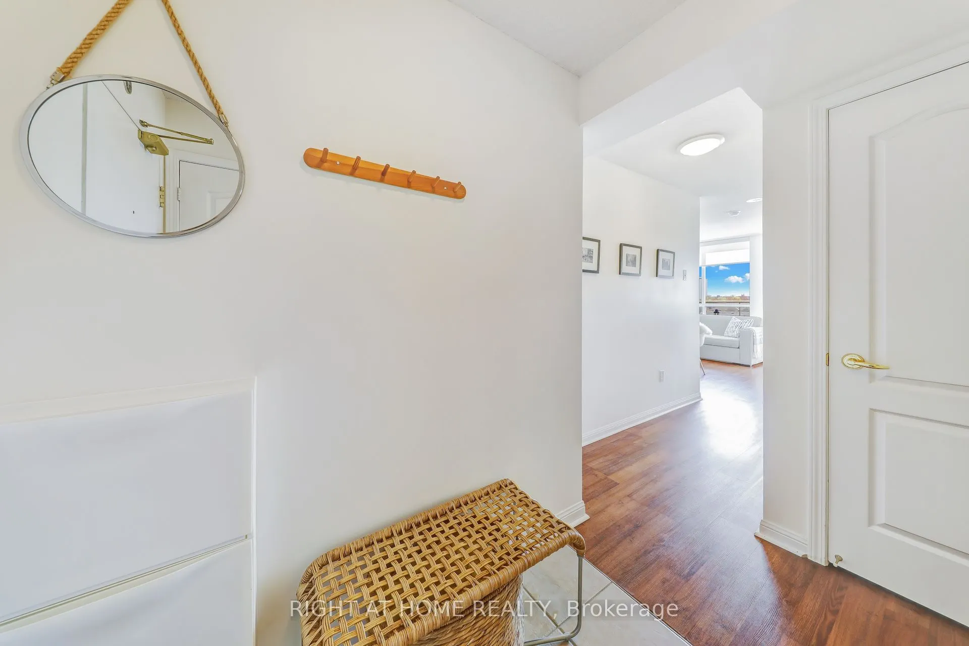 1140 Parkwest Place, #502