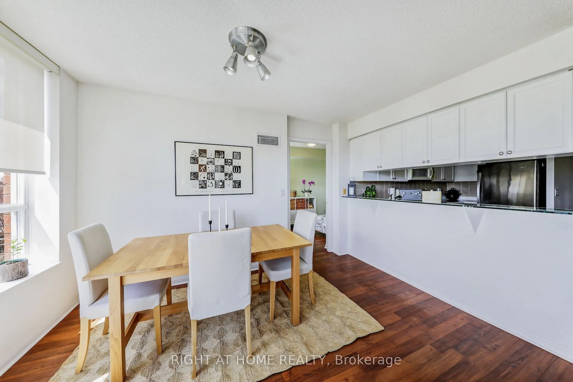 1140 Parkwest Place, #502