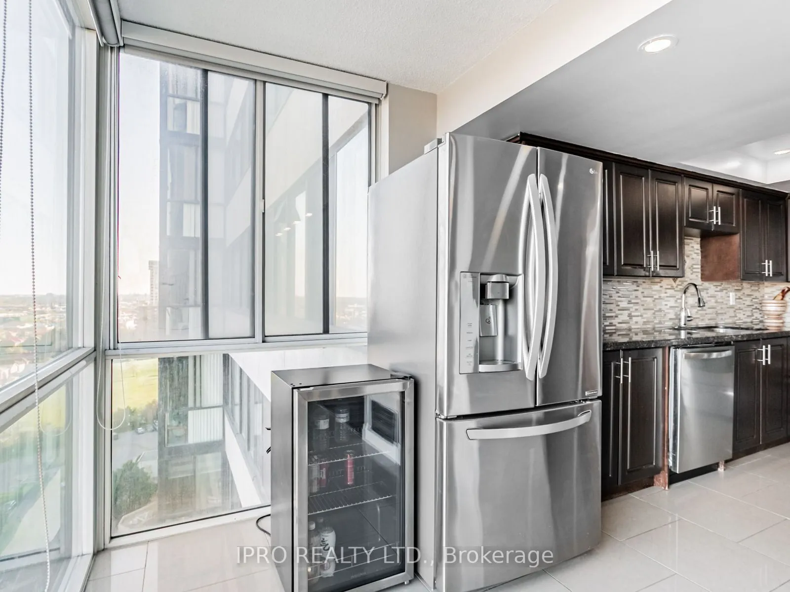 350 Webb Drive, #1806
