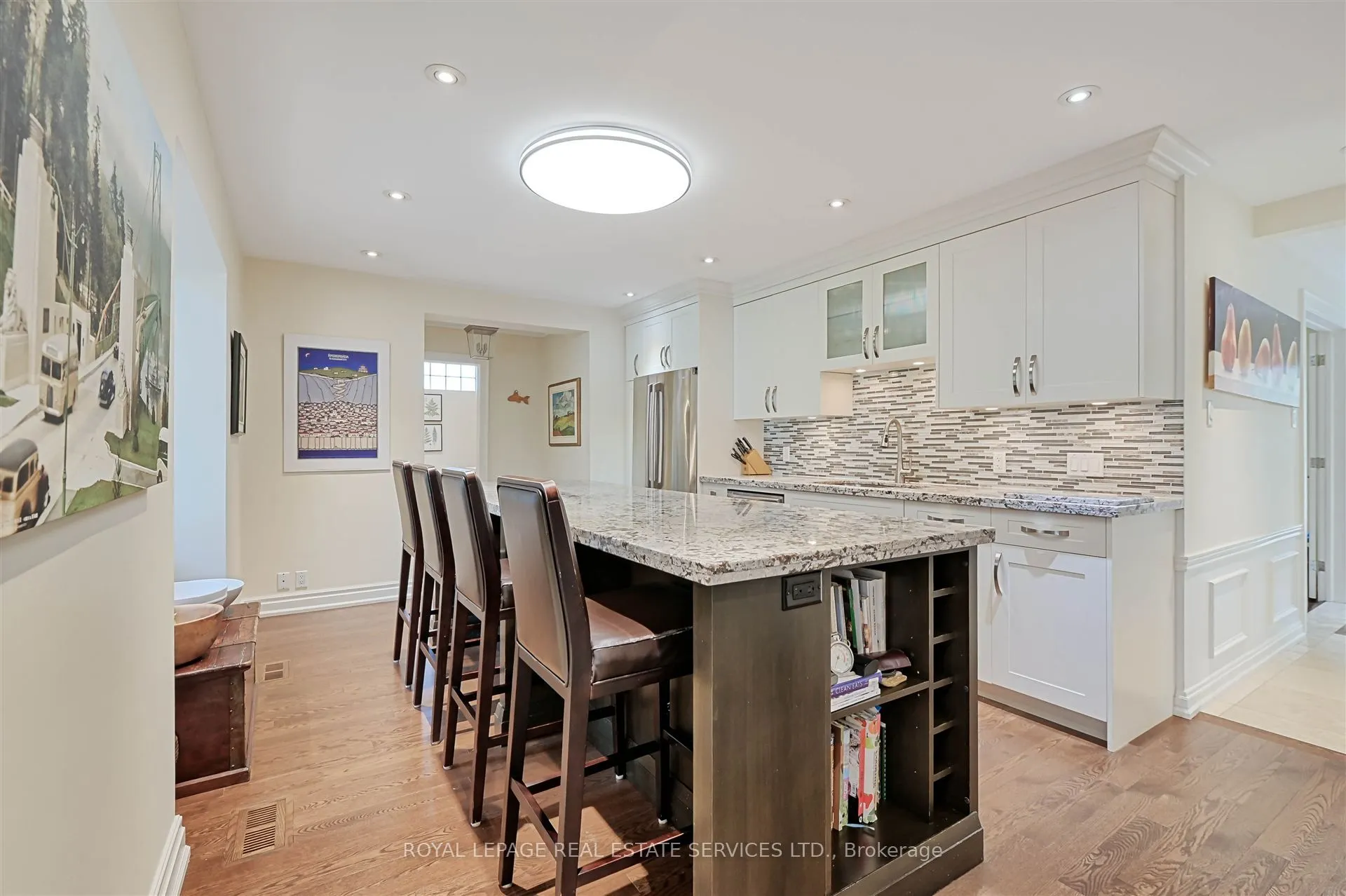 230 The Kingsway