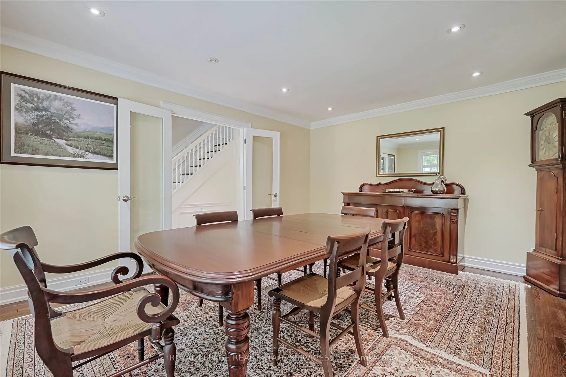 230 The Kingsway