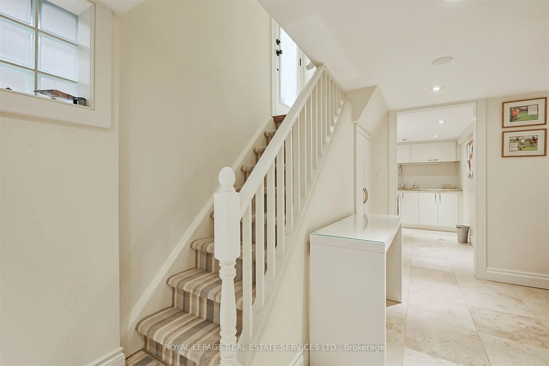 230 The Kingsway