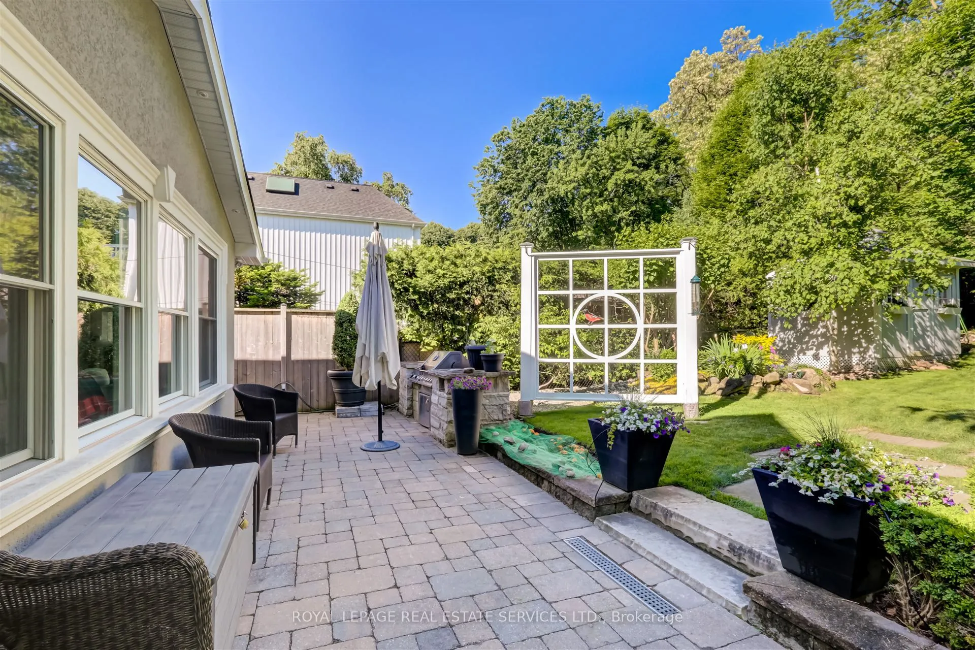 230 The Kingsway