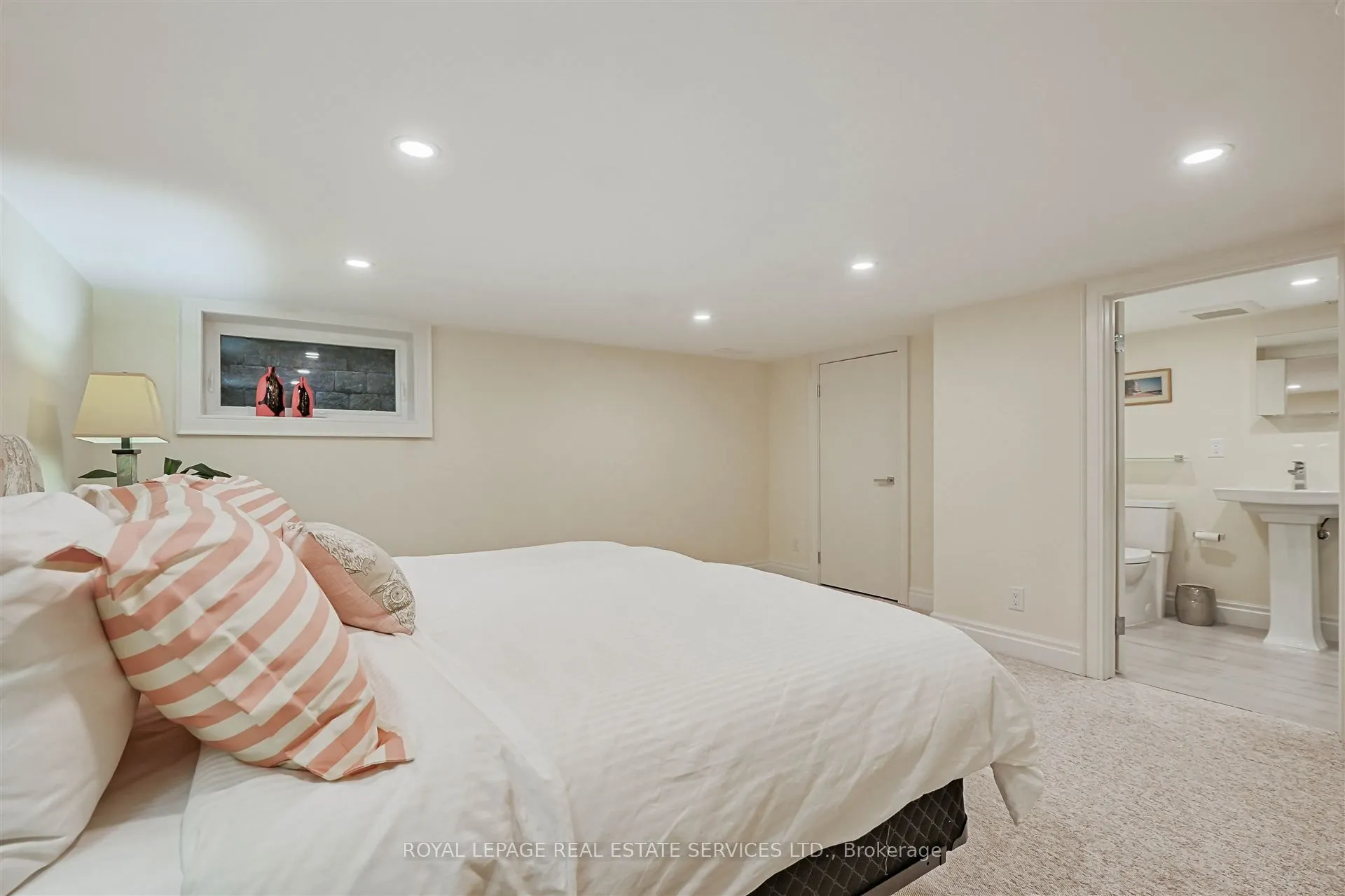 230 The Kingsway