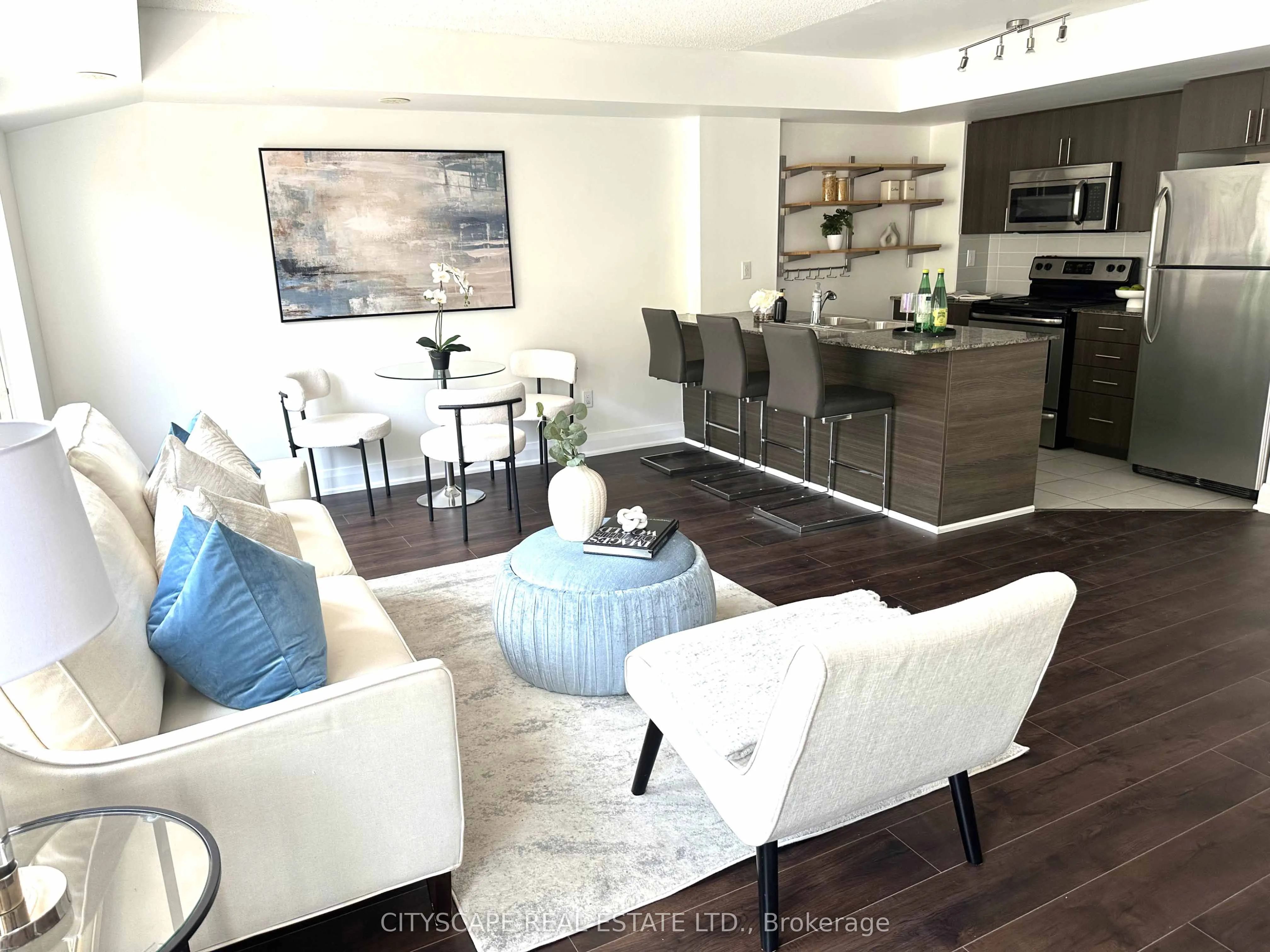 16 Foundry Avenue, #212