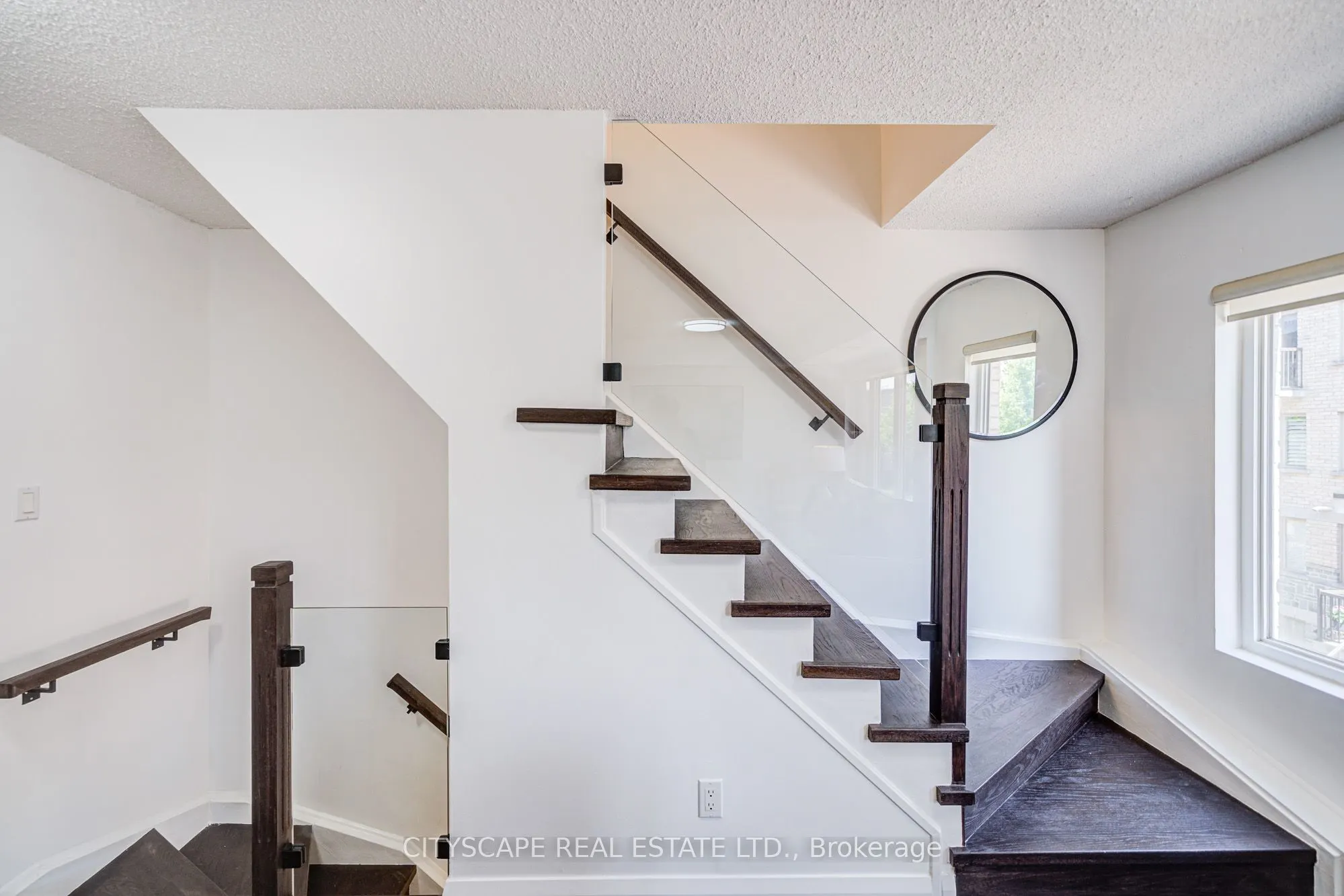 16 Foundry Avenue, #212