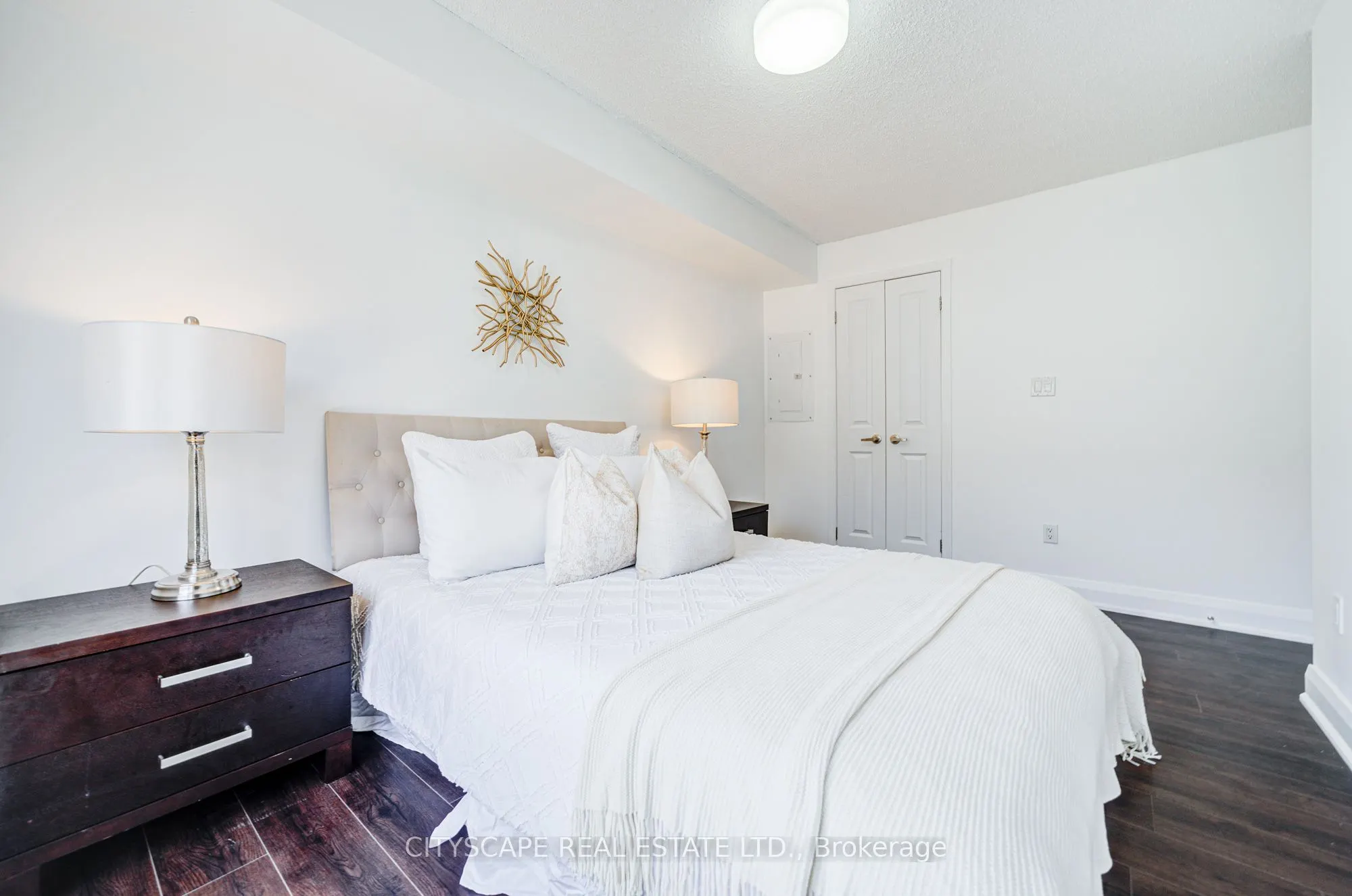 16 Foundry Avenue, #212