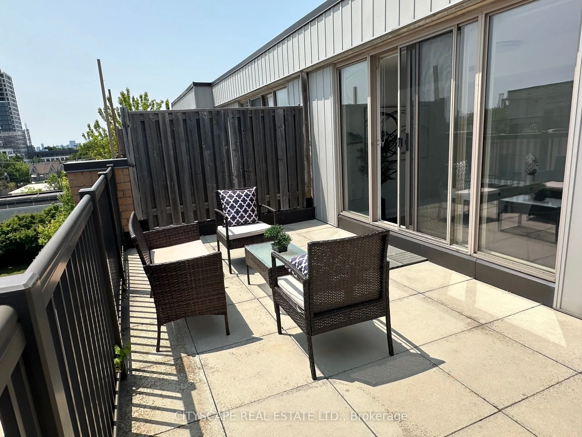 16 Foundry Avenue, #212