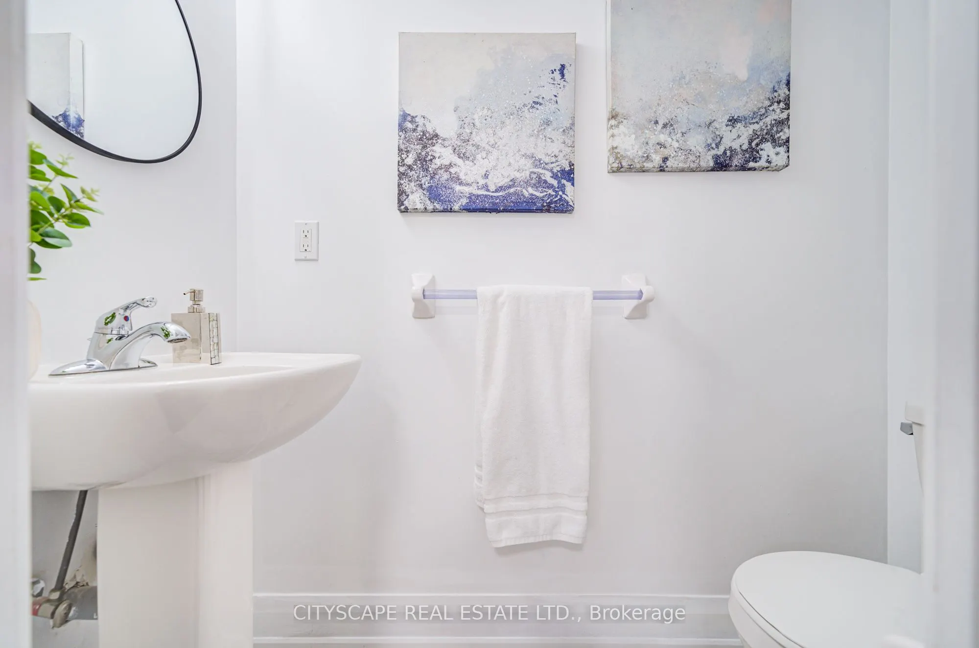 16 Foundry Avenue, #212