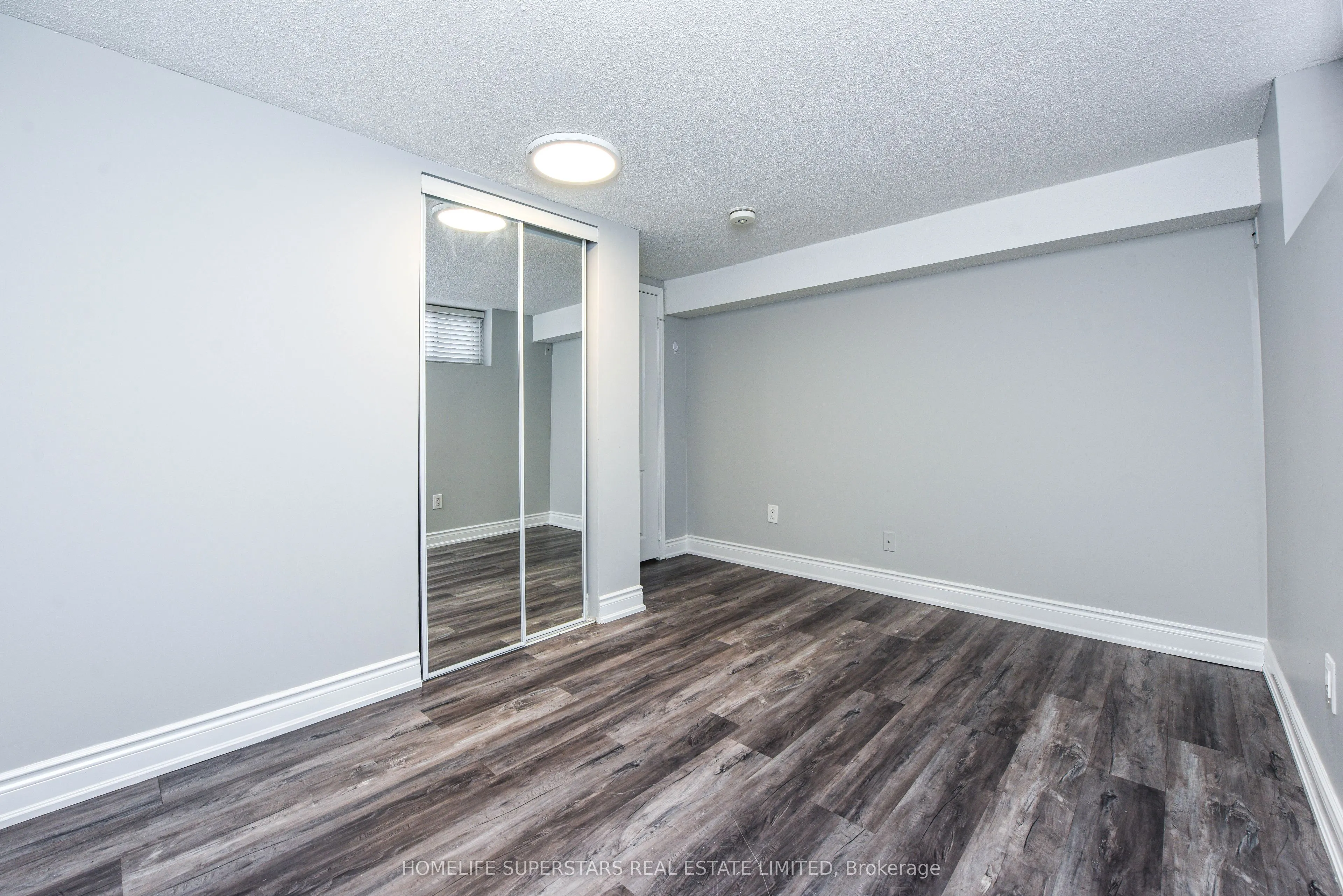 9 Aloma Crescent