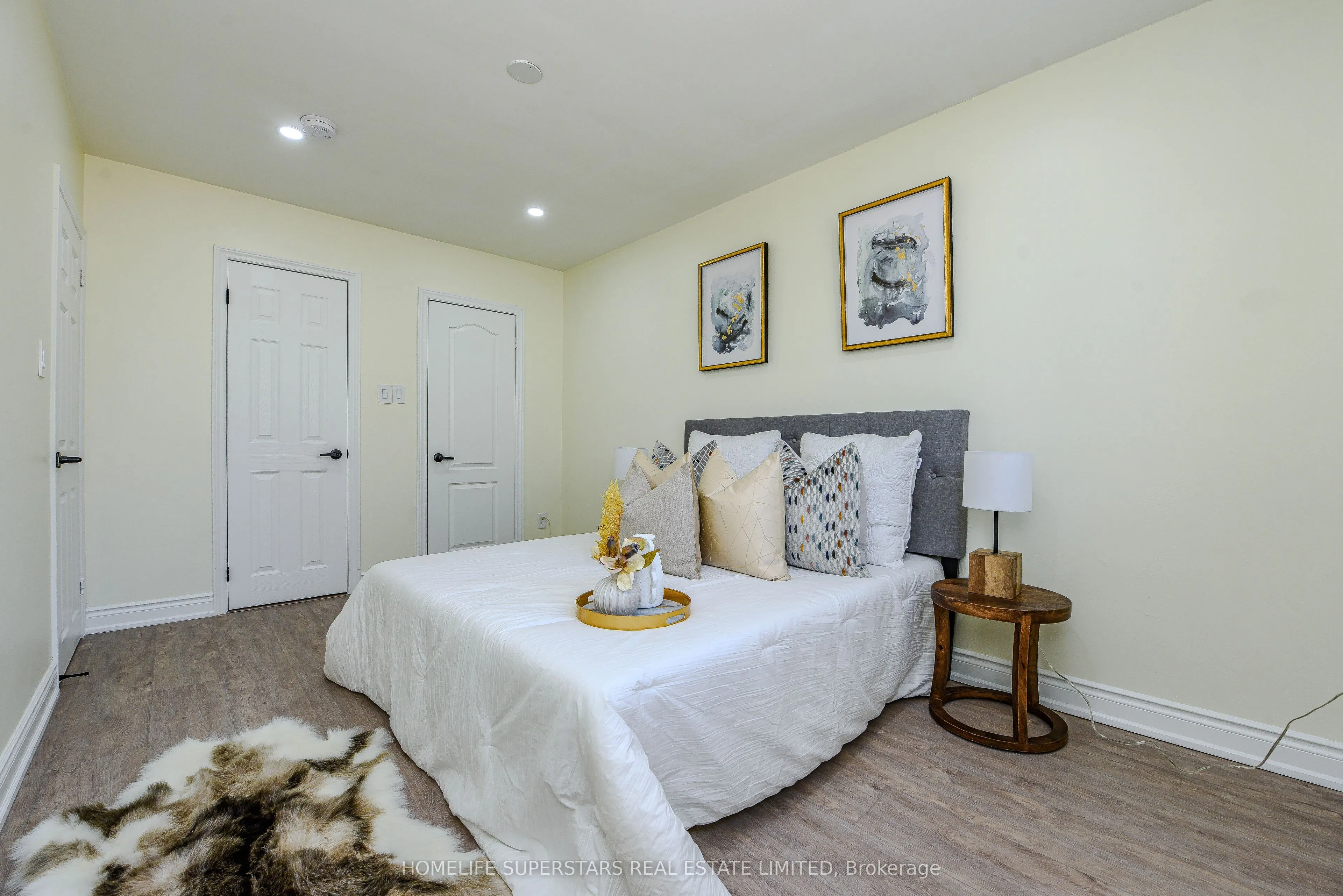 9 Aloma Crescent