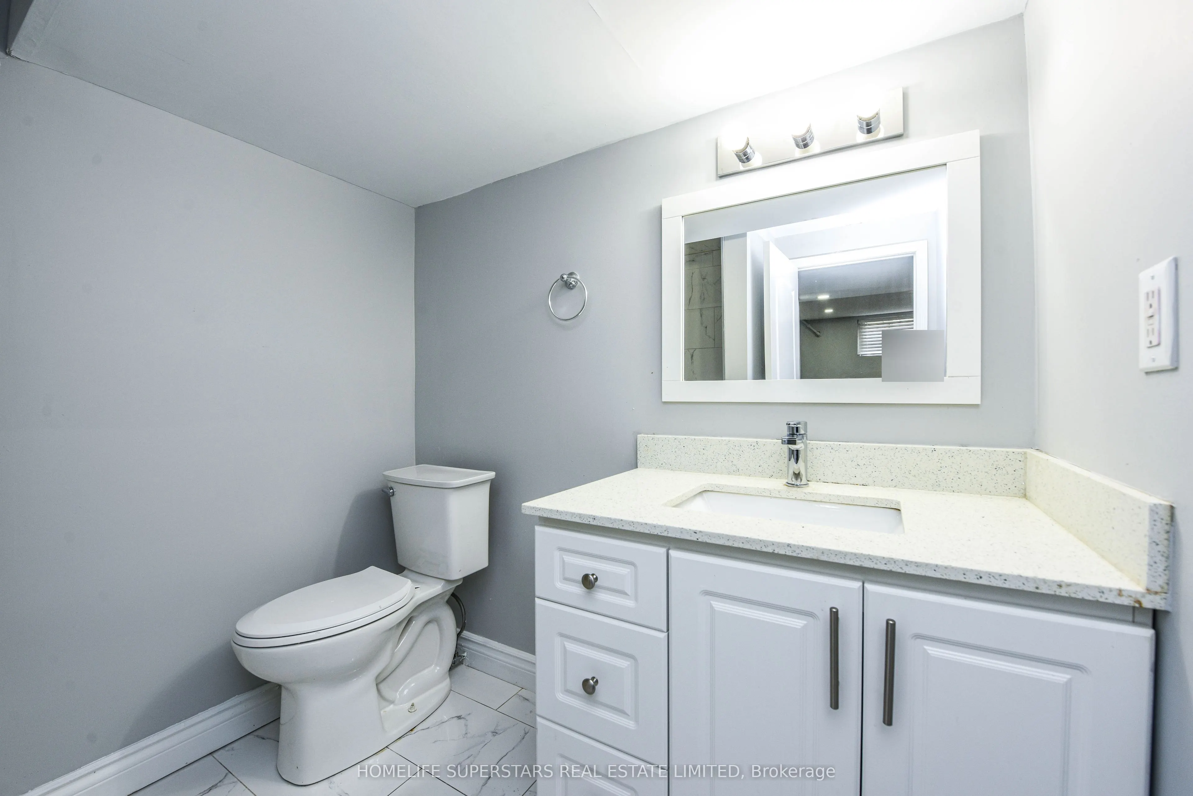 9 Aloma Crescent