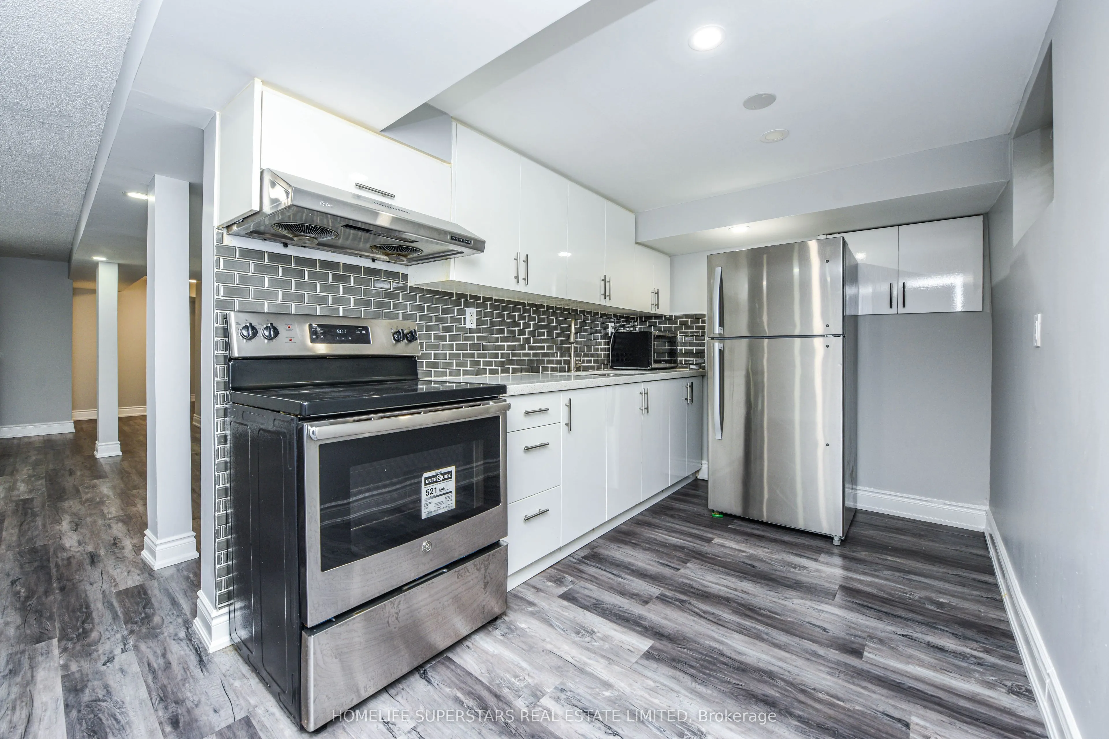 9 Aloma Crescent