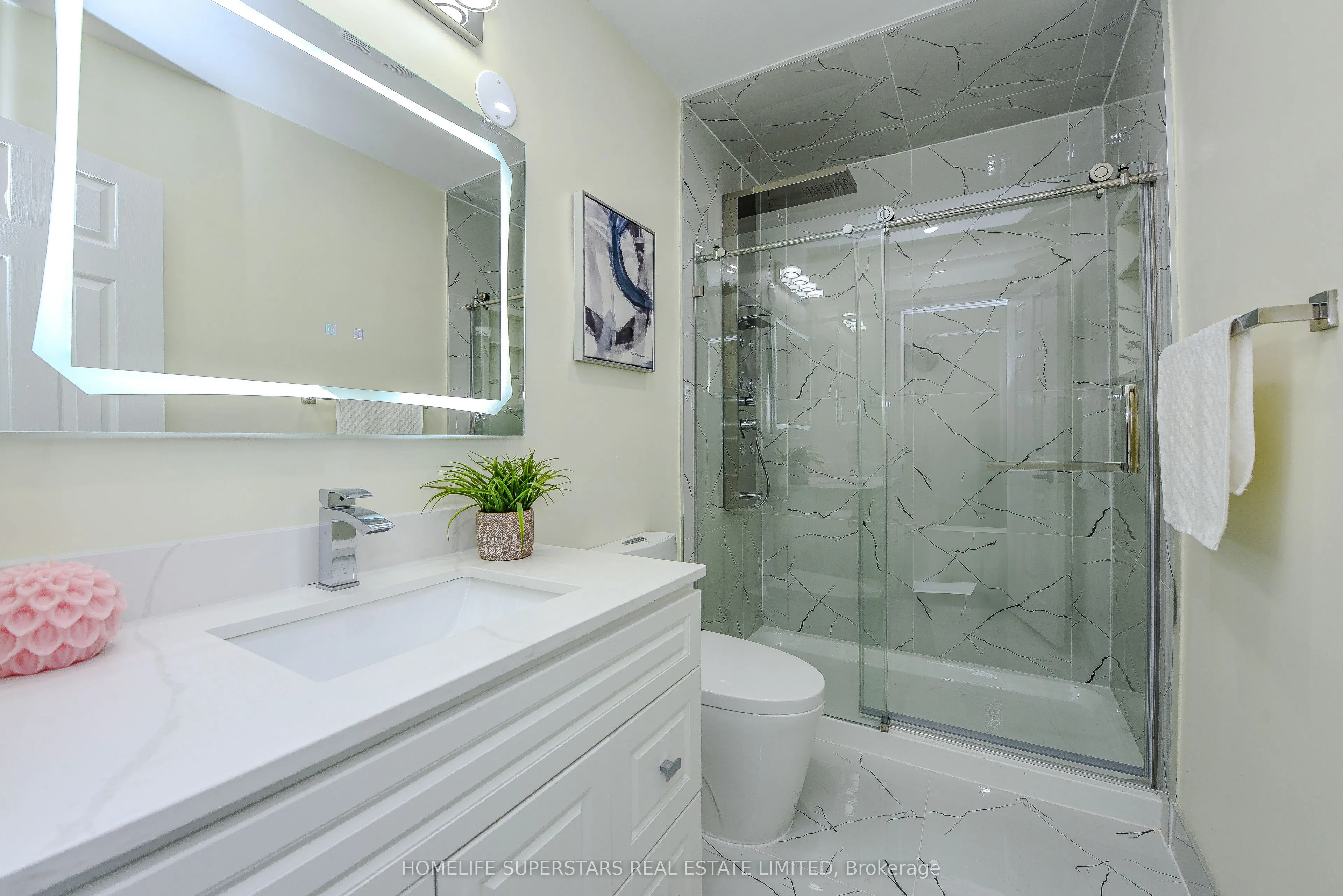 9 Aloma Crescent