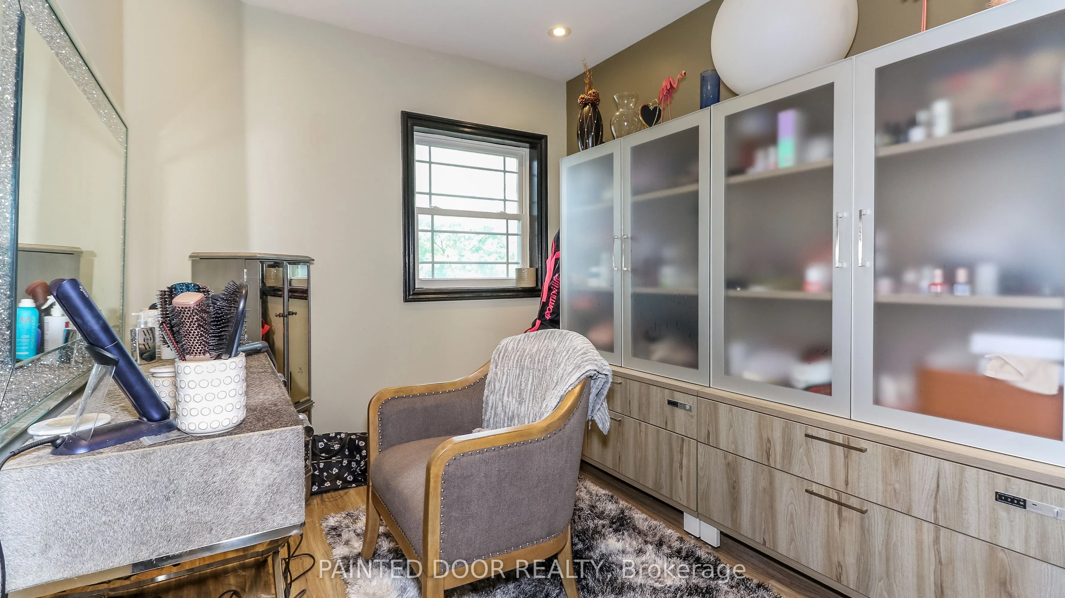 20 Manett Crescent