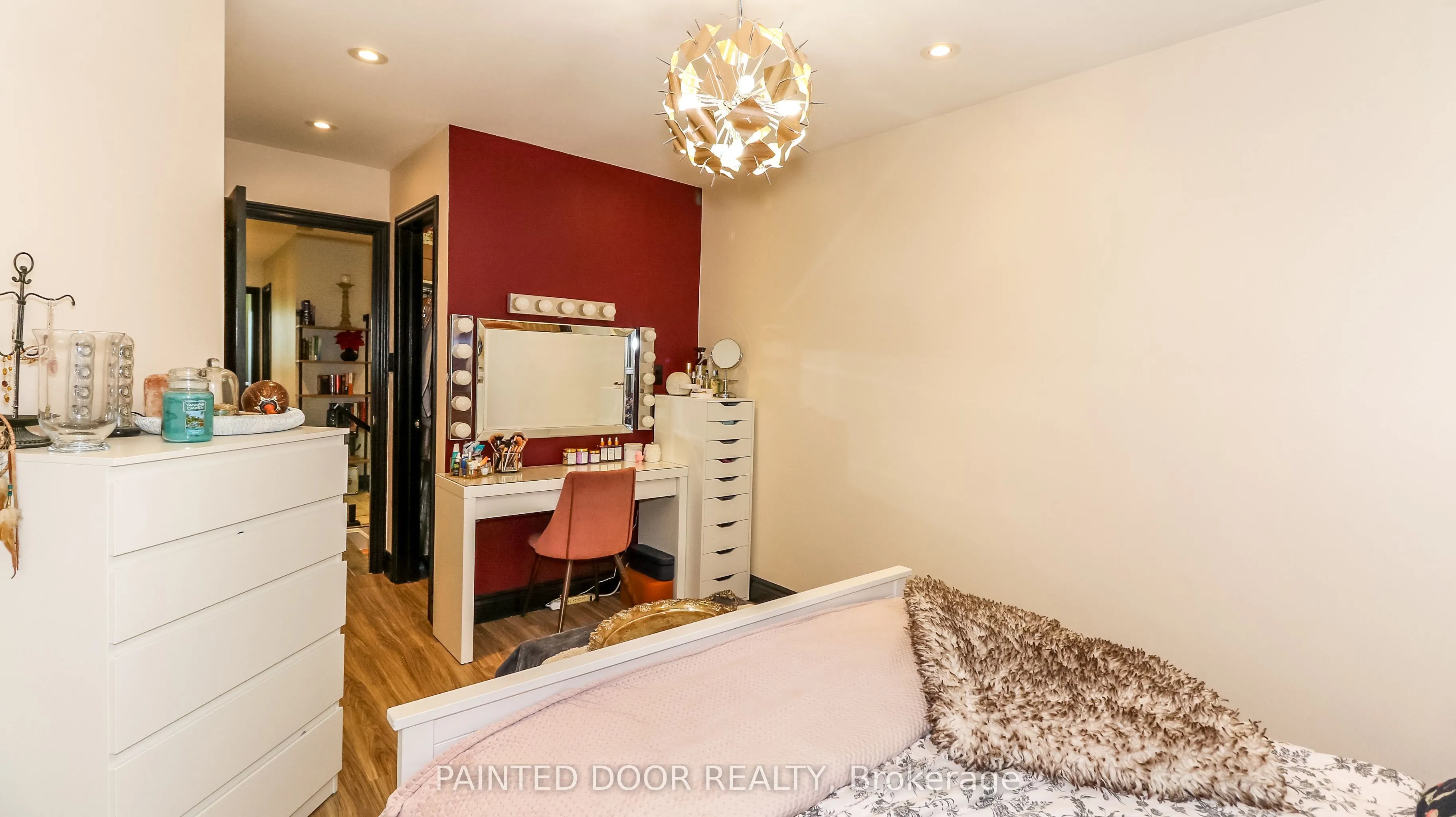 20 Manett Crescent