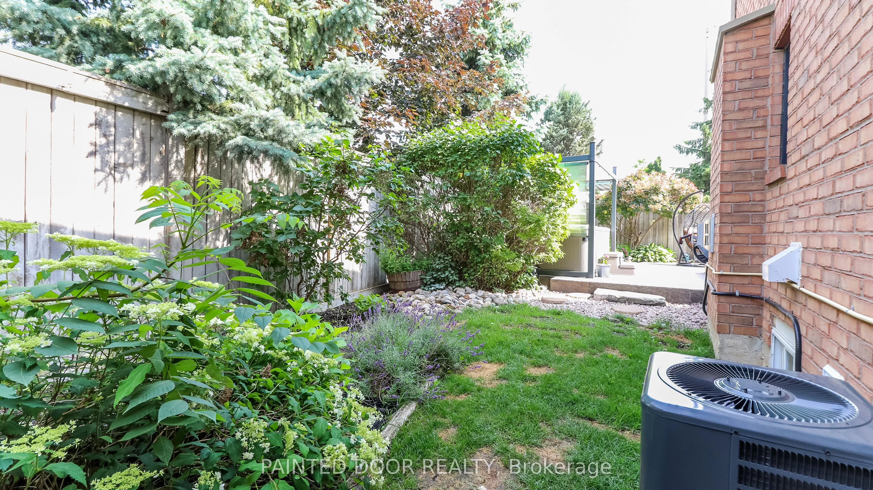 20 Manett Crescent