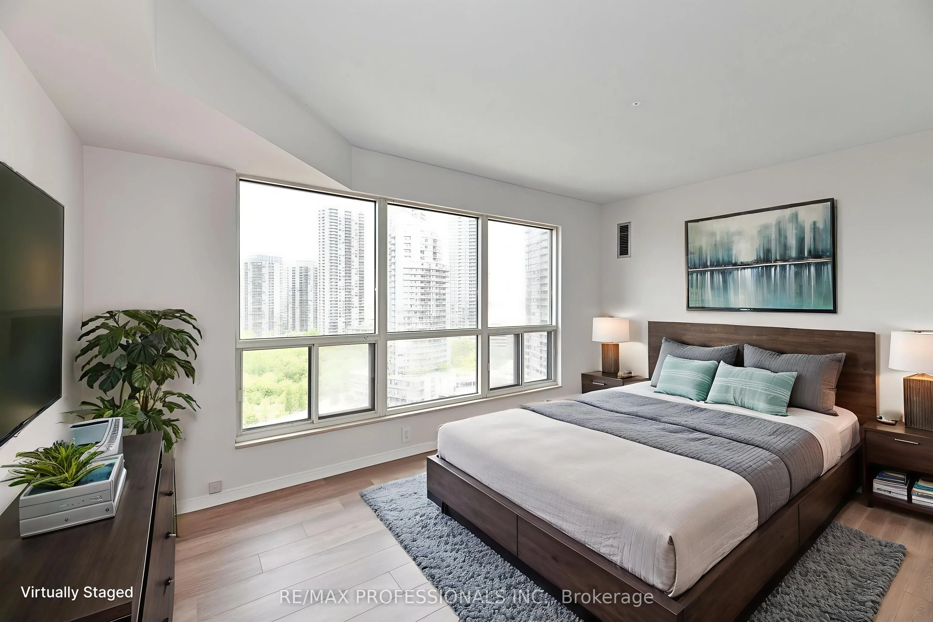 2269 Lakeshore Boulevard W, #2004