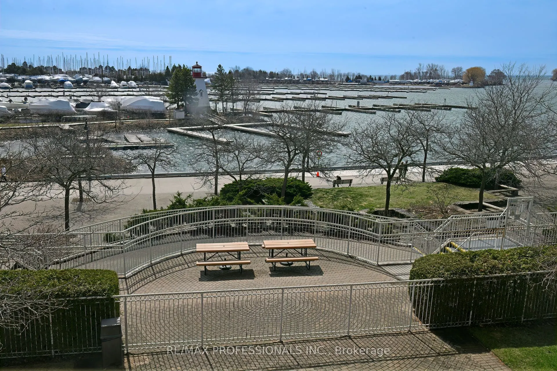 2269 Lakeshore Boulevard W, #2004