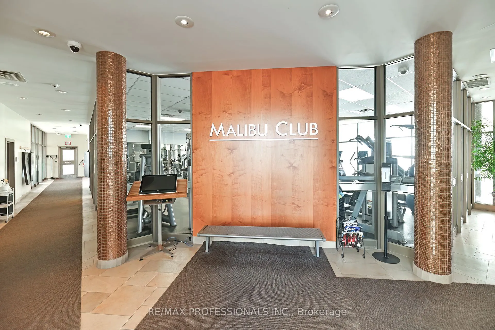 2269 Lakeshore Boulevard W, #2004