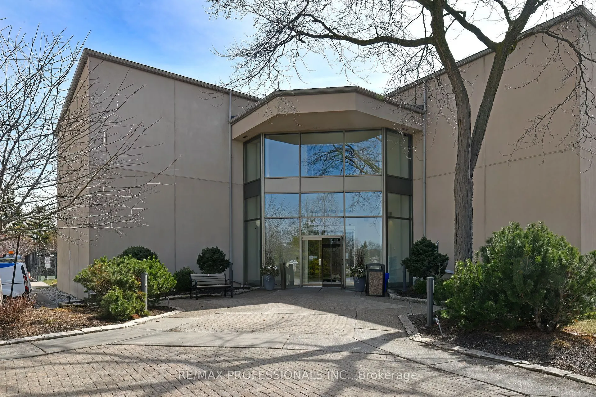 2269 Lakeshore Boulevard W, #2004